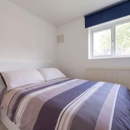 Lovely 2-Bed 15 Minutes To Central London Luaran gambar