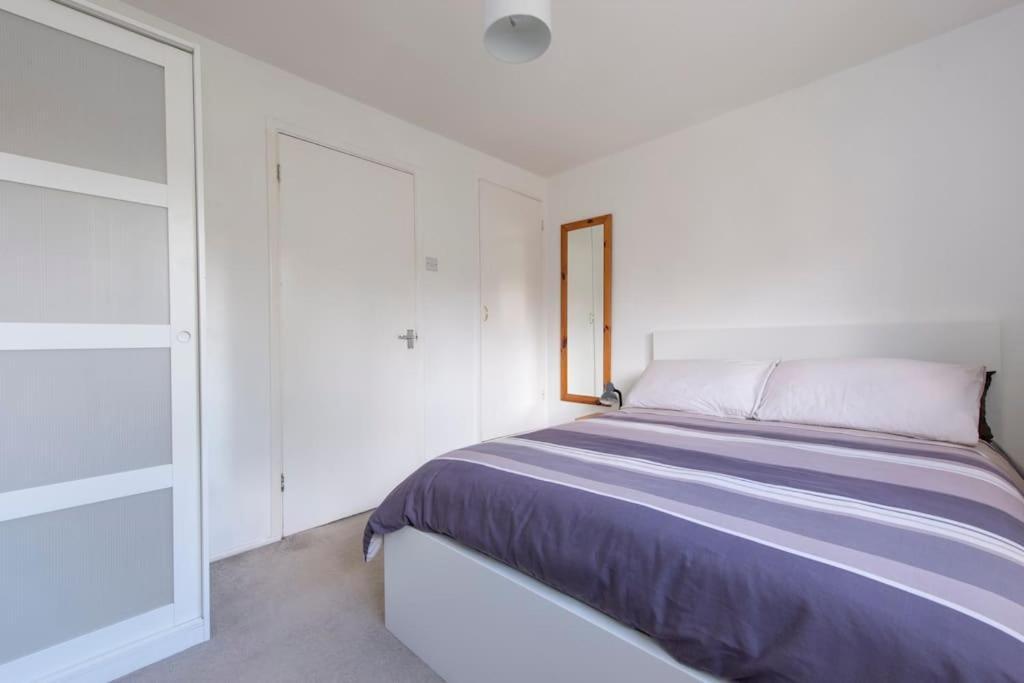 Lovely 2-Bed 15 Minutes To Central London Luaran gambar