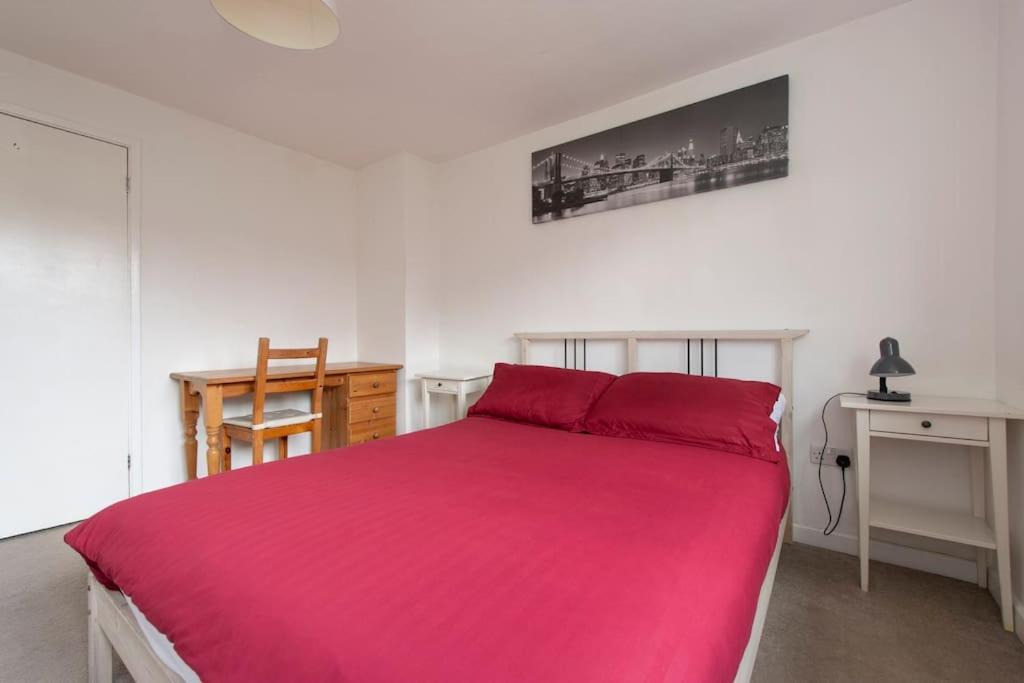Lovely 2-Bed 15 Minutes To Central London Luaran gambar