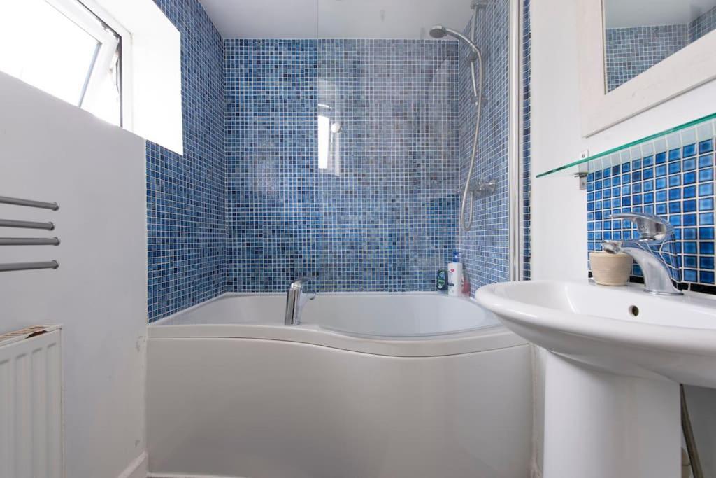 Lovely 2-Bed 15 Minutes To Central London Luaran gambar