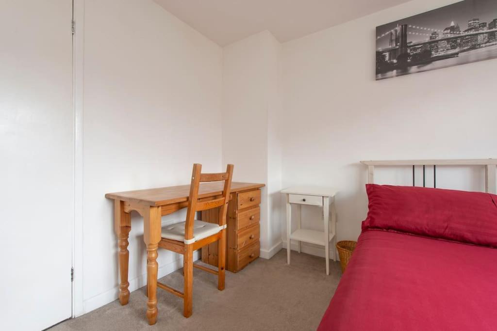 Lovely 2-Bed 15 Minutes To Central London Luaran gambar