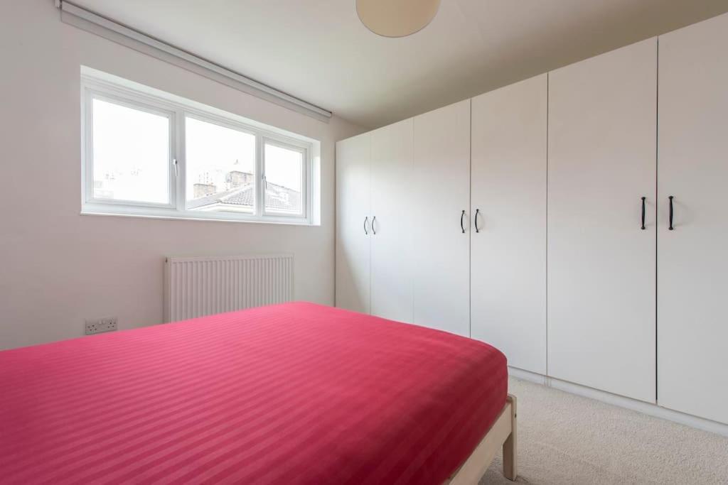 Lovely 2-Bed 15 Minutes To Central London Luaran gambar