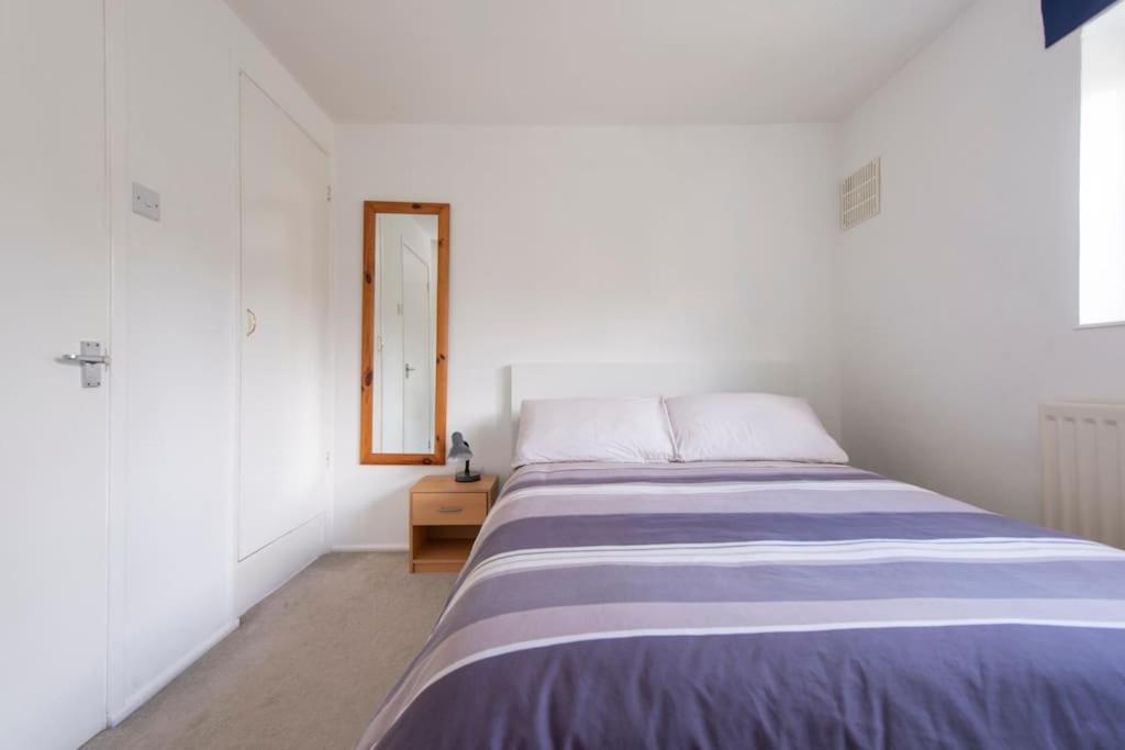 Lovely 2-Bed 15 Minutes To Central London Luaran gambar