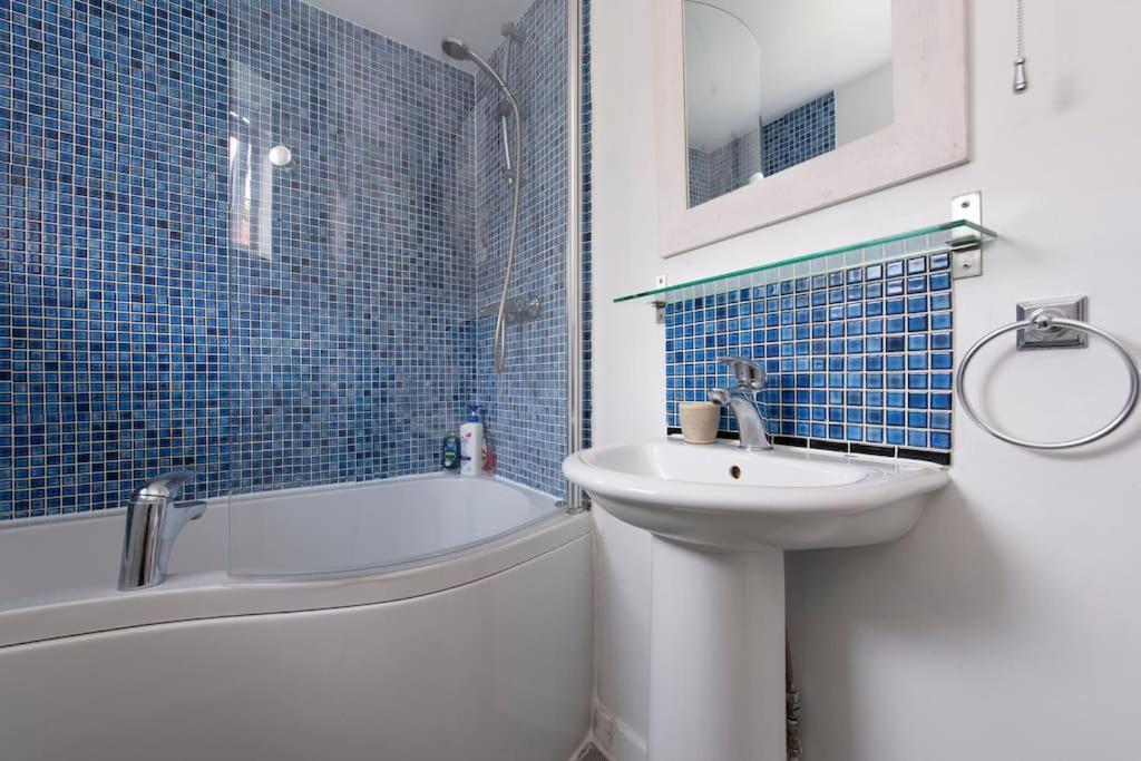 Lovely 2-Bed 15 Minutes To Central London Luaran gambar