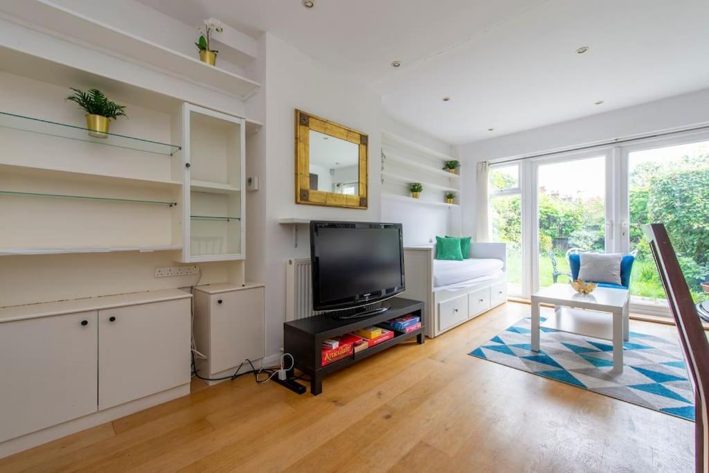 Lovely 2-Bed 15 Minutes To Central London Luaran gambar