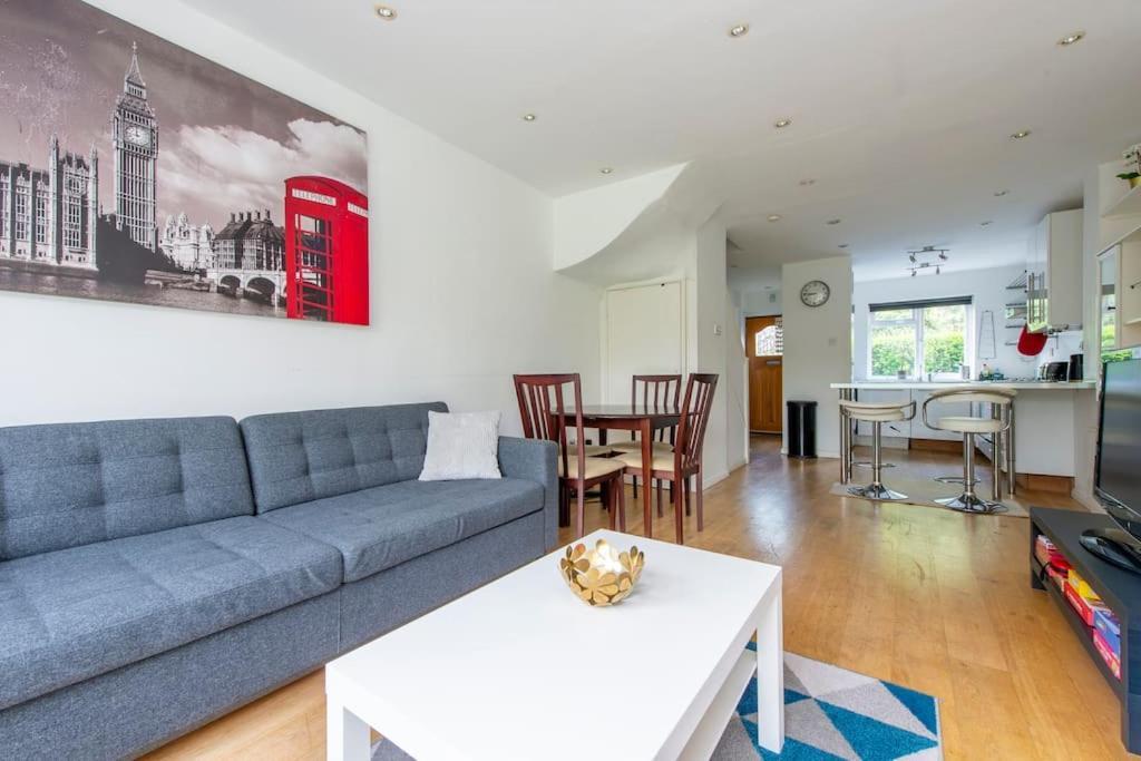 Lovely 2-Bed 15 Minutes To Central London Luaran gambar